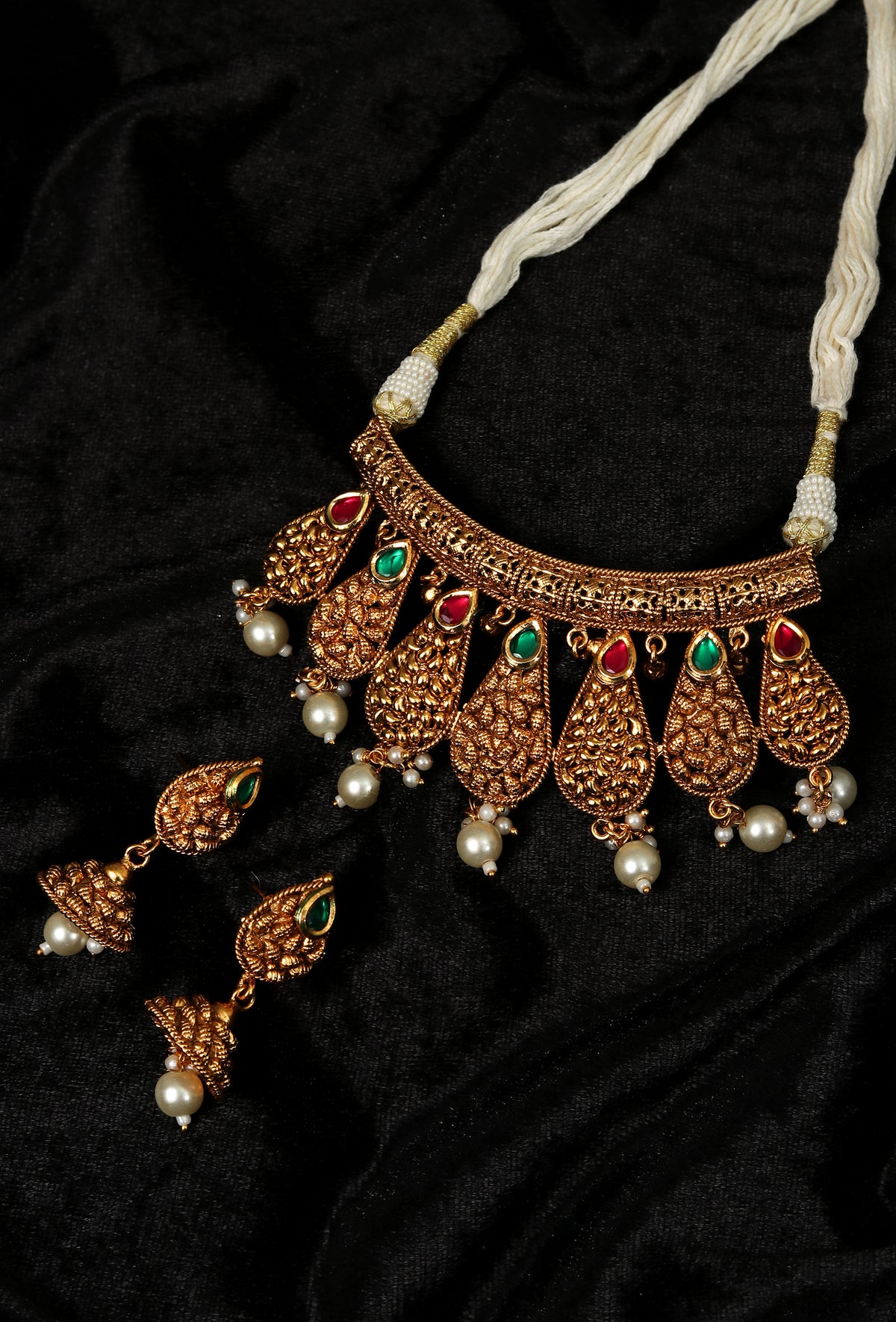 Kanmani Temple Heritage Kemp Necklace Set with Pearls