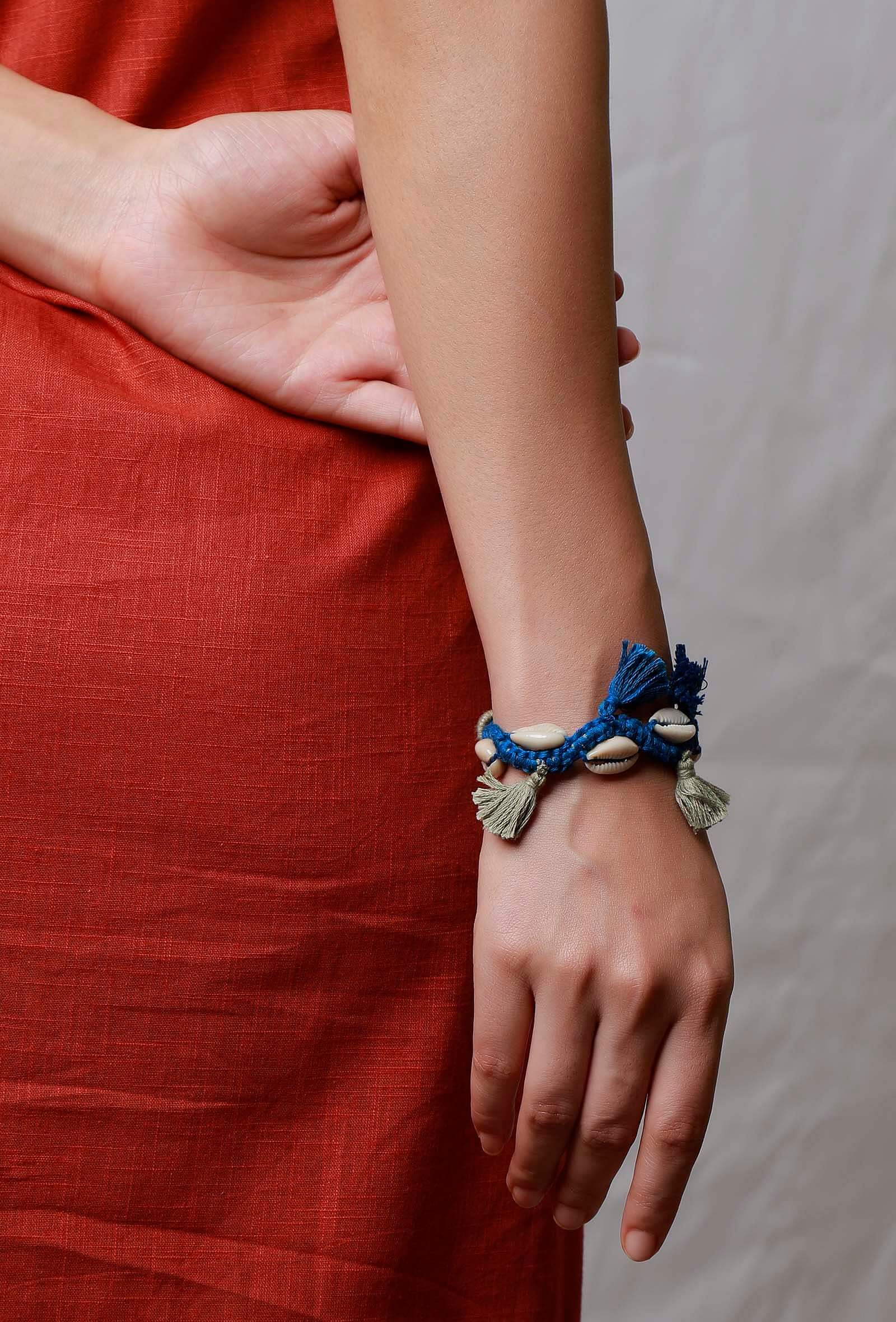 Tassled Seashells Blue Bracelet