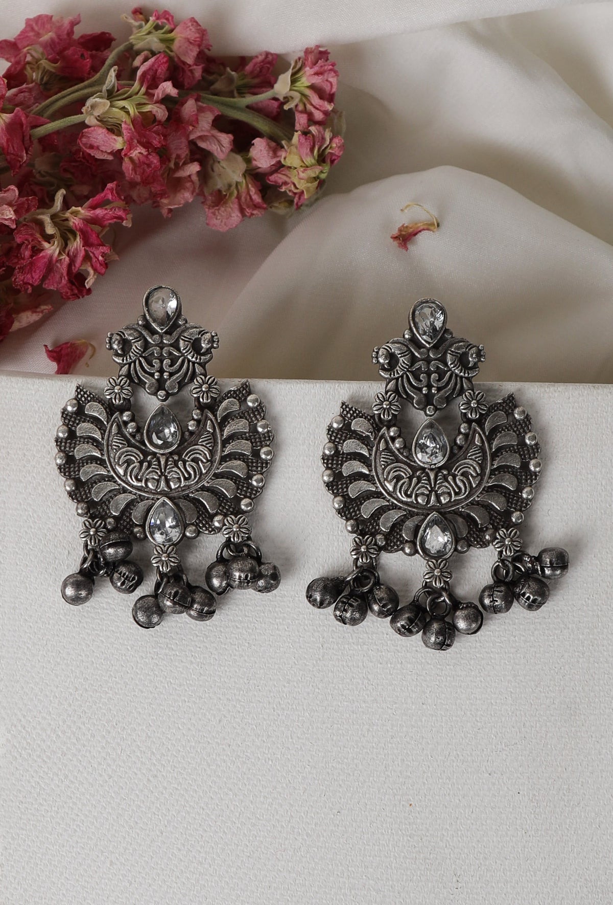 White Kundan Textured Ghungroo Danglers