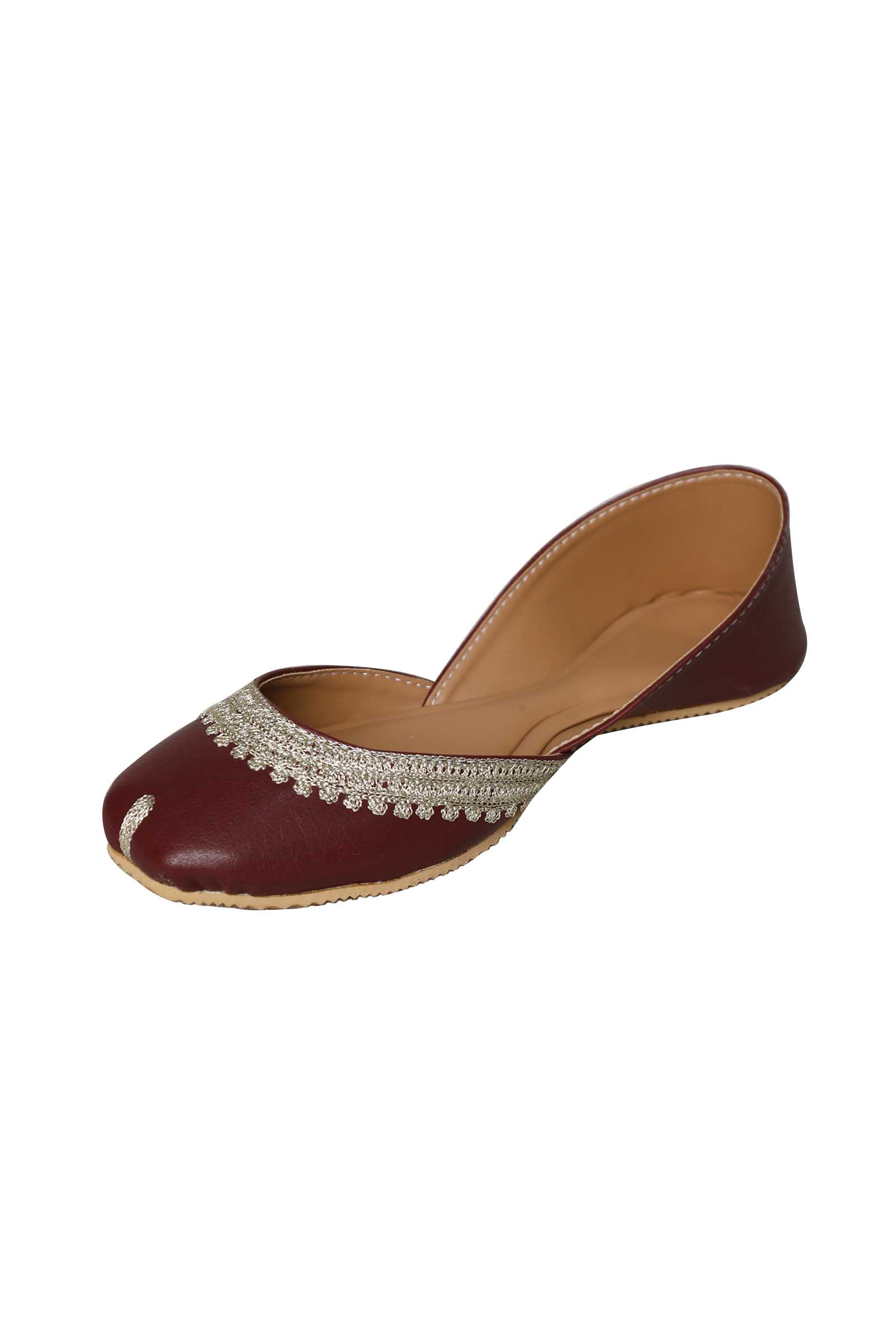 Maroon Embroidered Cruelty-Free Leather Juttis