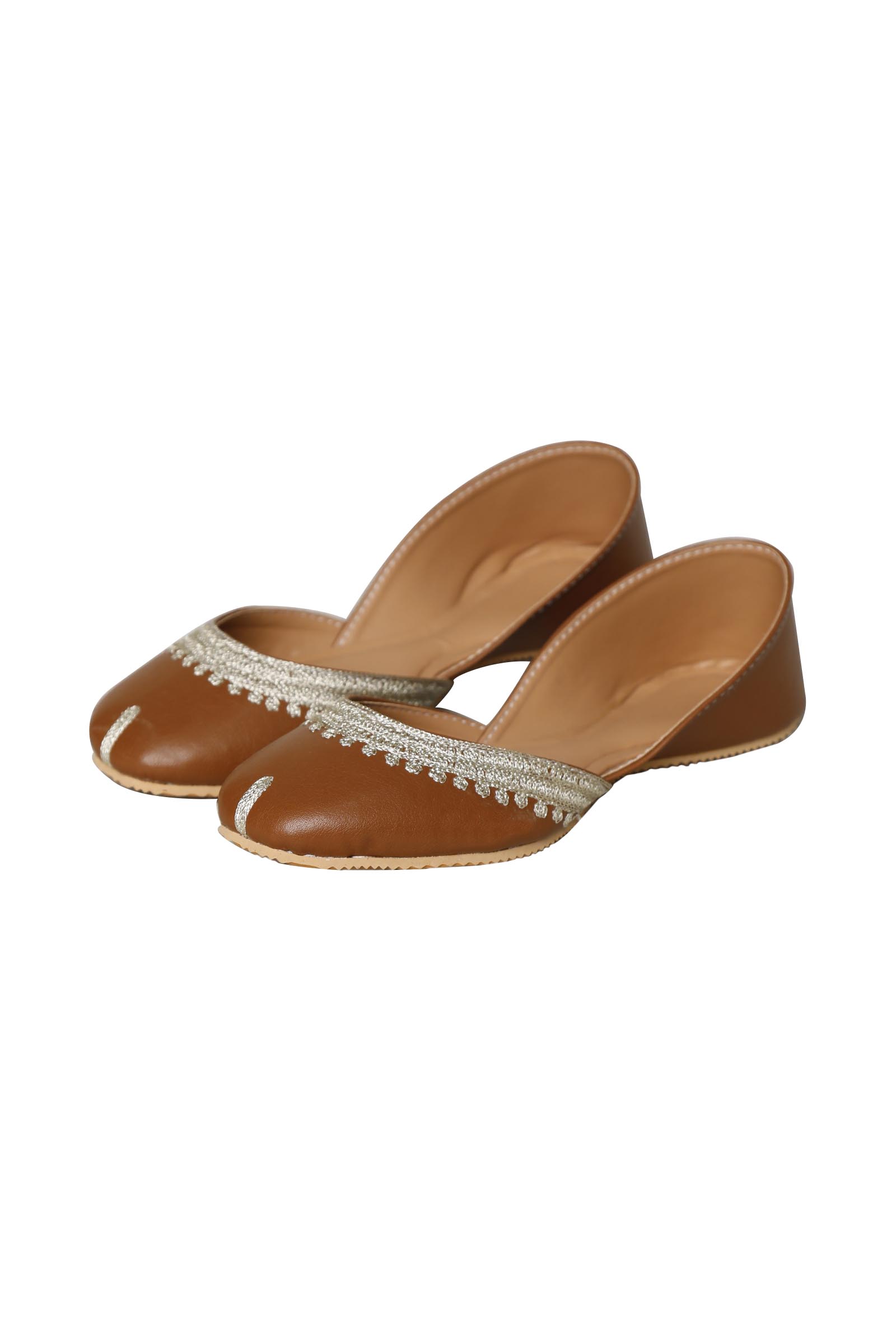 Tan Embroidered Cruelty-Free Leather Juttis